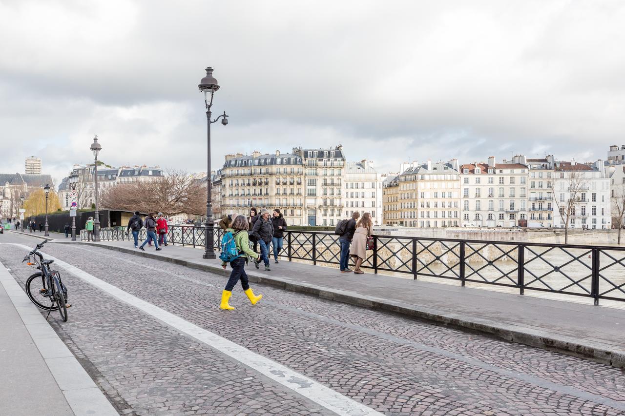 Veeve - Overlooking The Seine On Ile De La Cite Paris Exterior foto